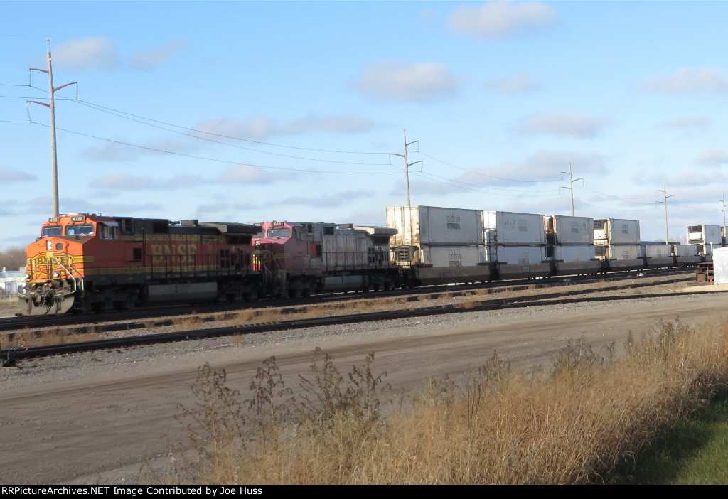 BNSF 4112 East